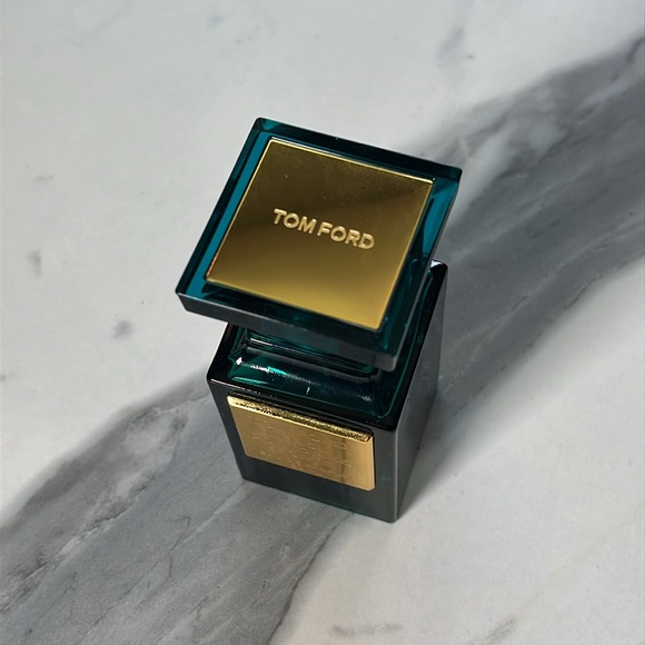 TOM FORD Neroli Portofino Forte 50 m l 1.7 - Picture 2 of 8